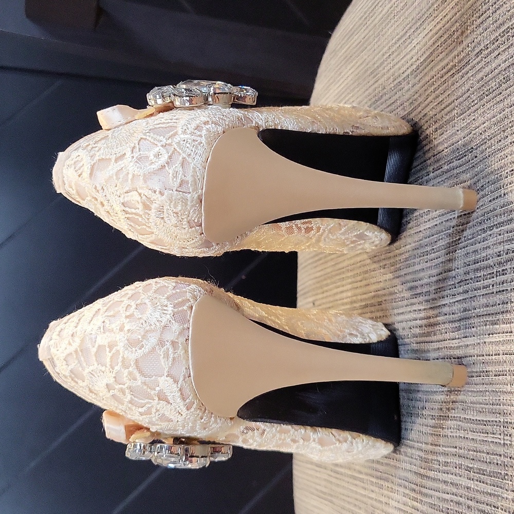 Lace heels - Picture 3 of 4